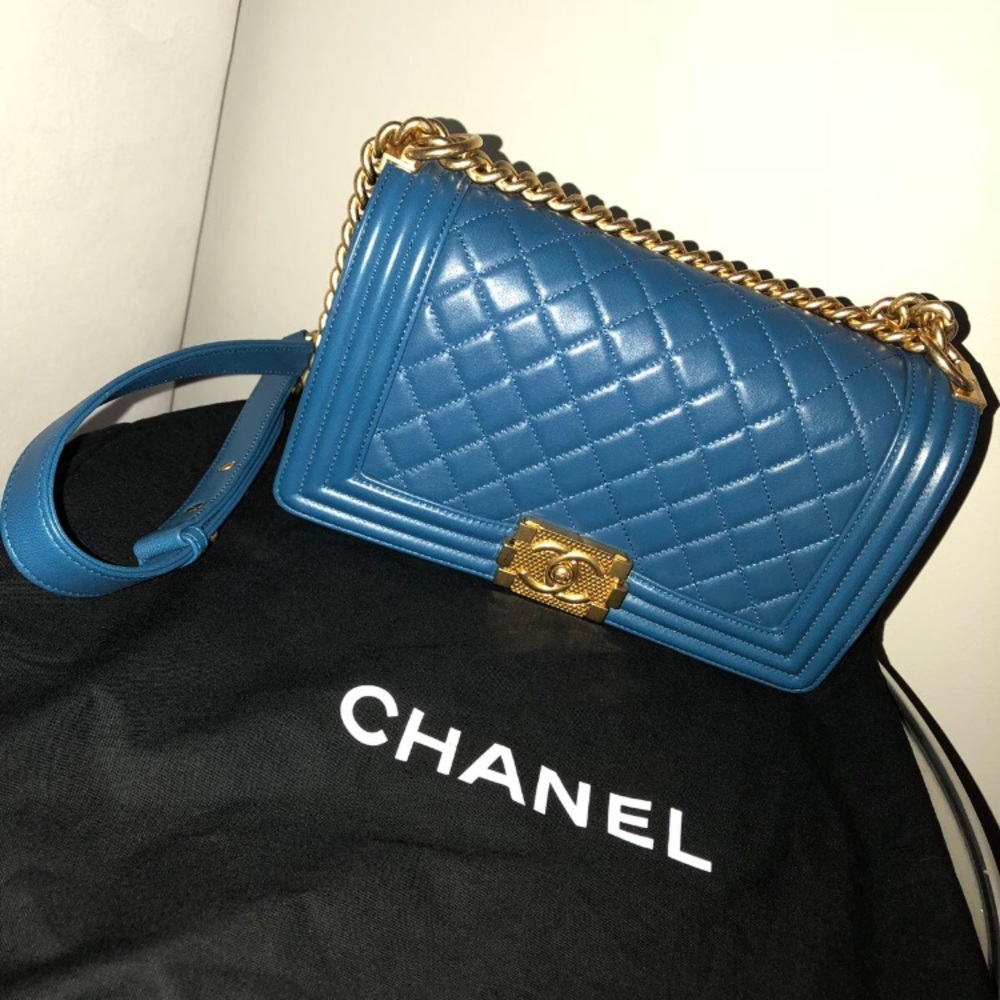 SOLD!!! 💯 Authentic Chanel Purse